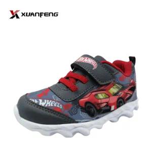 Fashion Children′s Injection Sports Shoes with 4D Logo