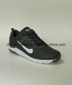 2018 Fashion Men′s Sneakers Running Athletic Shoes in Grey Color