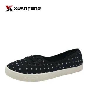 Popular Women′s Injection Printing Canvas Shoes Push Ins