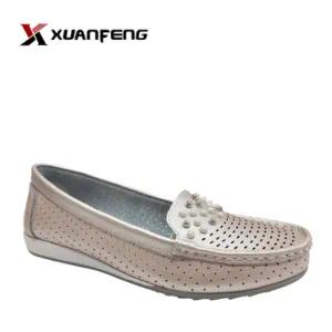 Fashion Women′s Summer Leather Loafers Casual Shoes
