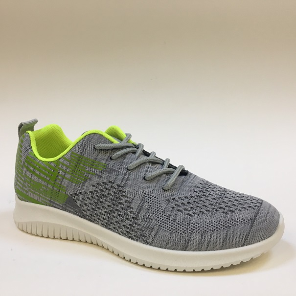 Wholesale Sport Shoes for Men for Spring Season with Flyknit Upper Flat Injection Outsole